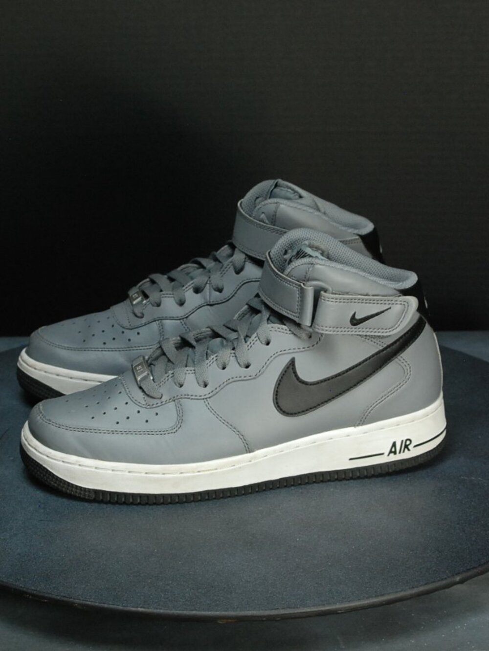 Nike 3156123-026 Air Force 1 Mid '07 Cool Grey